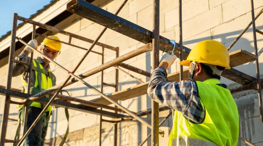 Professional gutter cleaning in Wayzata, MN